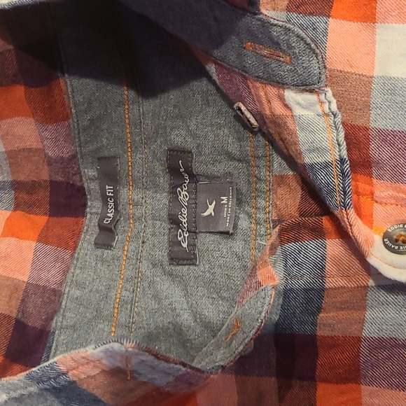 Eddie Bauer Long Sleeve Button Down, M - Picture 2 of 2